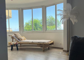 Aprile des îles .Appartement avec une jolie vue